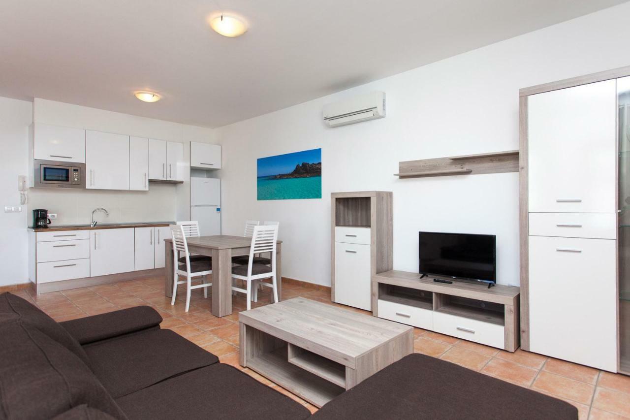 Apartment & Tao Mazo Lajares