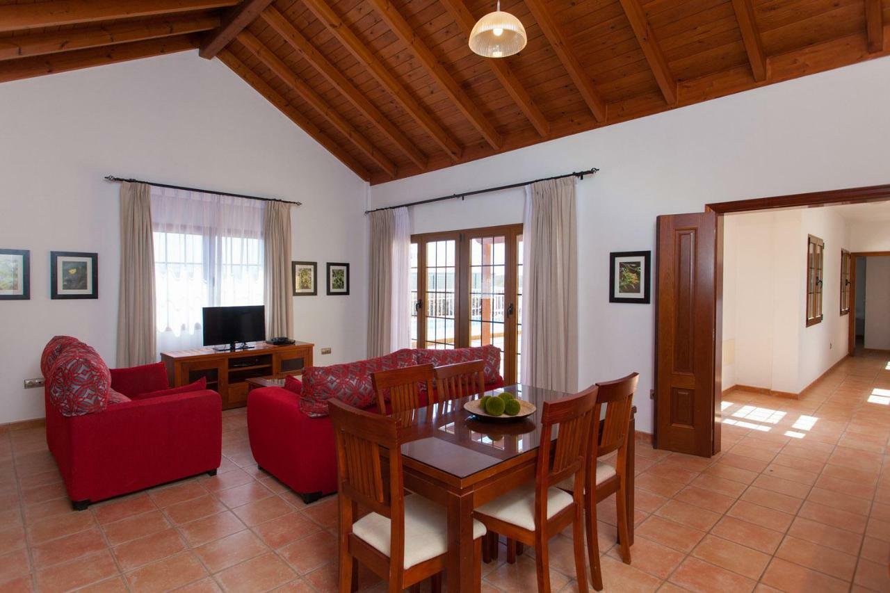 Apartment & Tao Mazo *